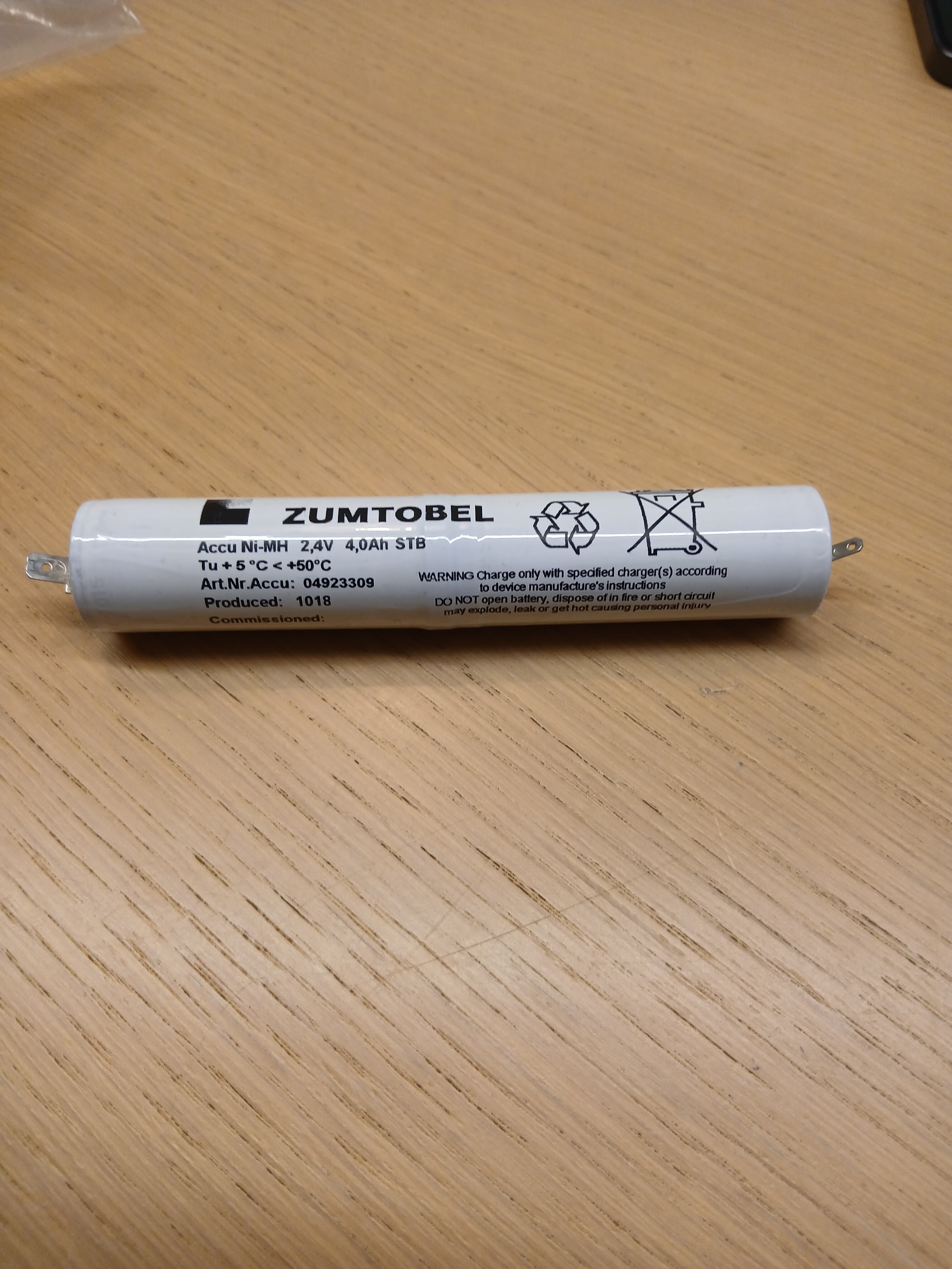 Alternative brand to the Zumtobel 04923309 2.4V 4.0Ah Ni-MH Tagged