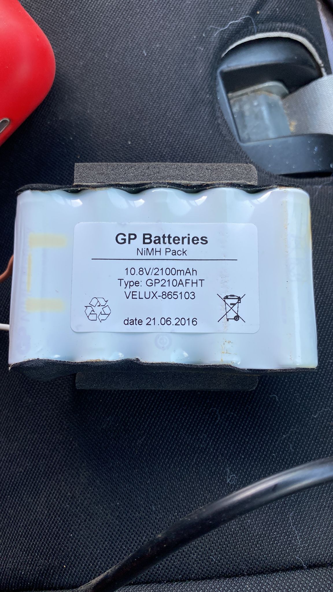 Same as Velux 865103 10.8V 2100Ma Ni-MH Emergency Batteries Easy Control Gear - Easy Control Gear