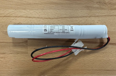 ELP B055 4.8V 2AH Stick Ni-CD with Amp Connector
