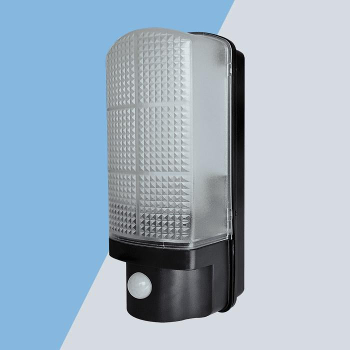 7W LED bulkhead with 120° PIR BLEDPIRBK