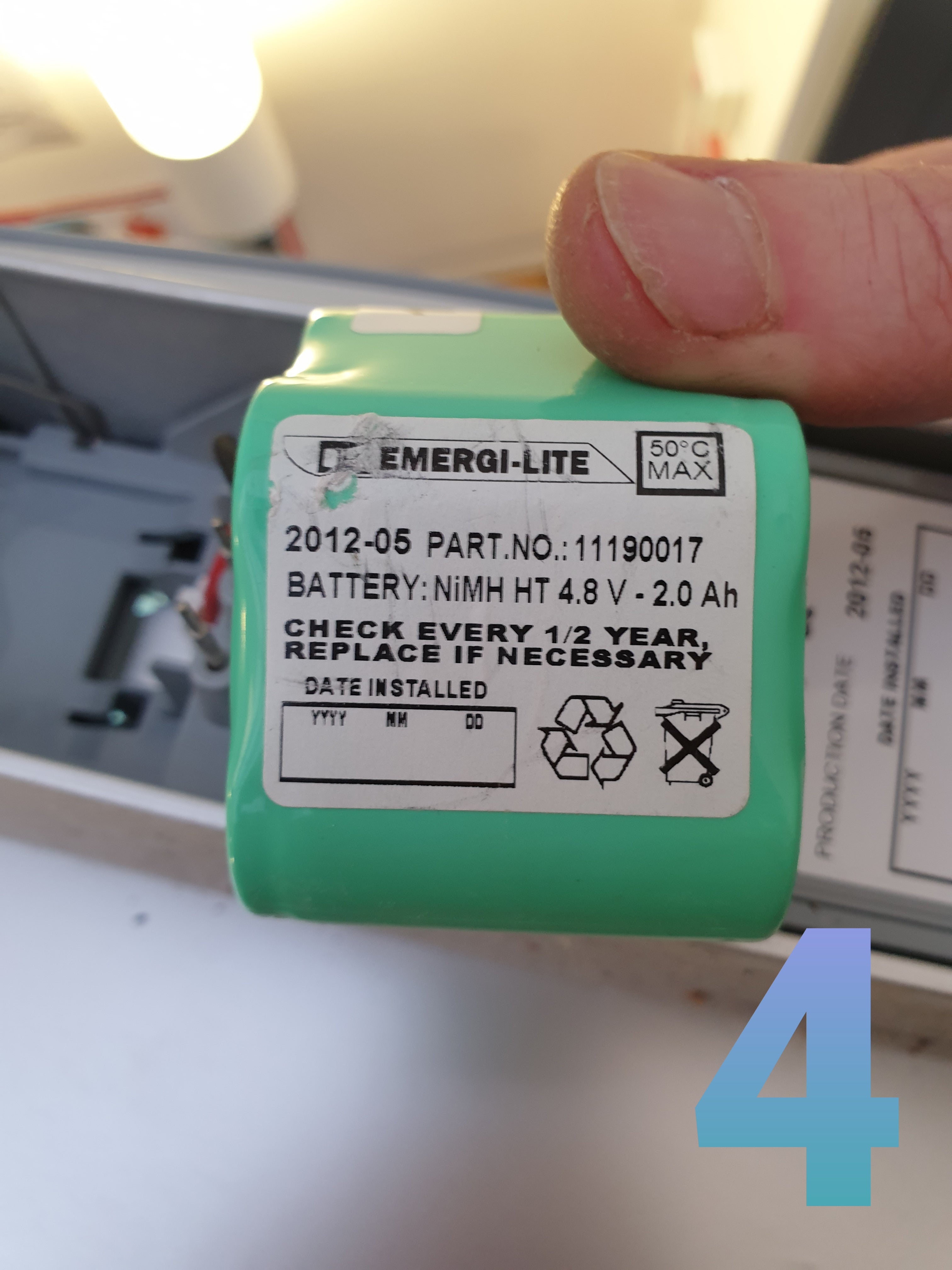 4.8V 3Ah Ni-MH Battery with connector Sub C 11190017 Emergency Batteries Easy Control Gear - Easy Control Gear