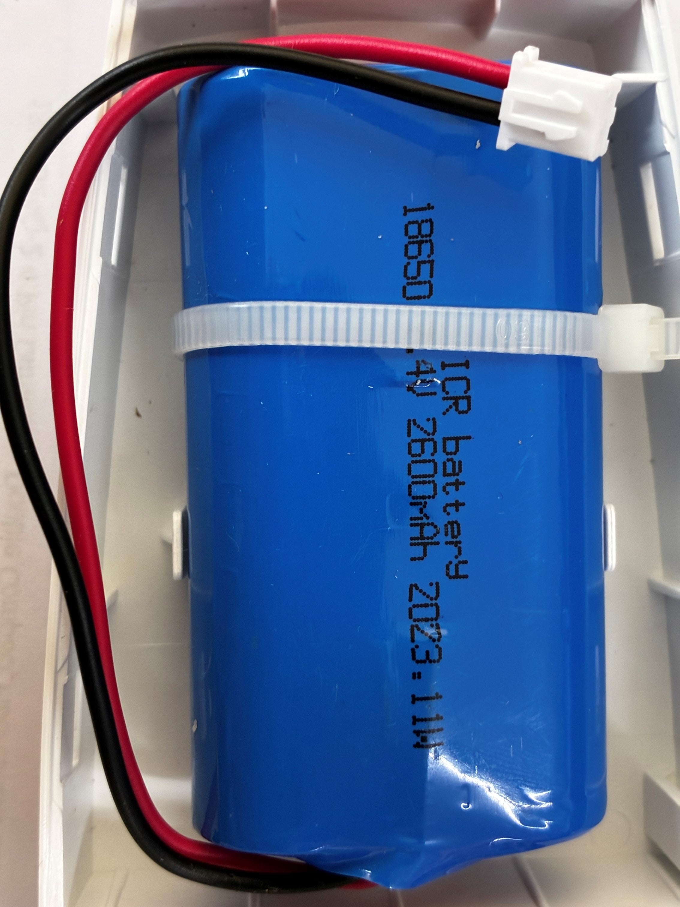 7.4V 2.5AH  2INR19/66 Side by Side  BC009 2 Wire